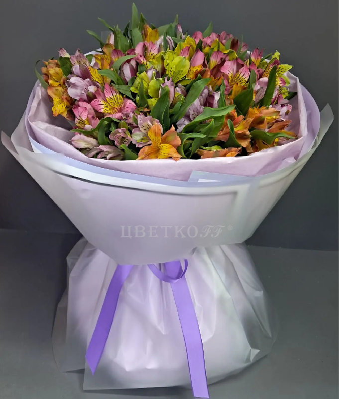 Букет № 9 - Цветочный салон ЦветкоFF Тюмень