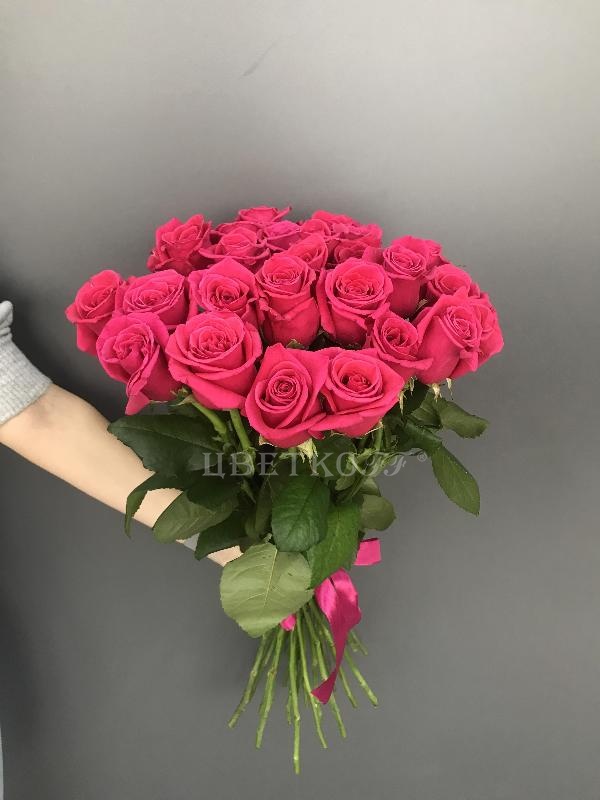 Букет "25 ярко-розовых роз" - Цветочный салон ЦветкоFF Тюмень