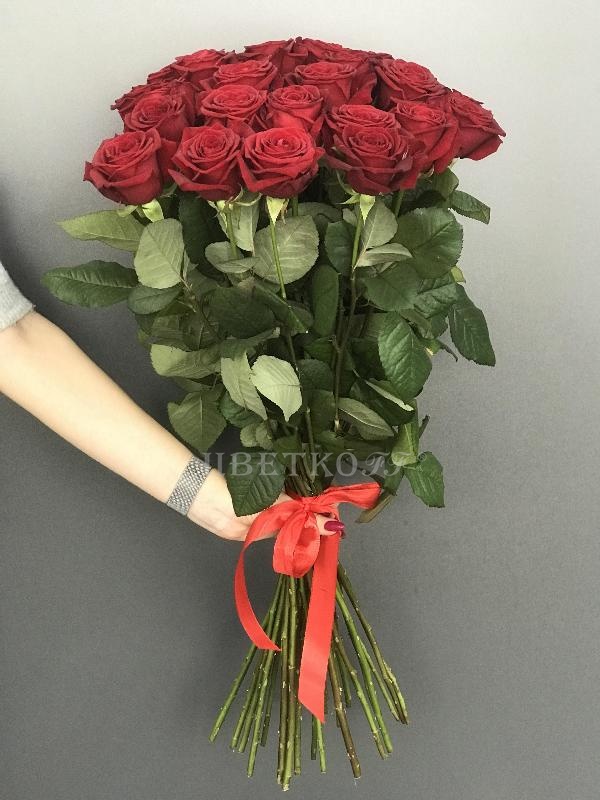 Букет "25 красных роз" - Цветочный салон ЦветкоFF Тюмень
