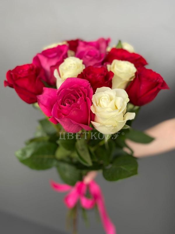 Роза Эквадор Микс 15 - Цветочный салон ЦветкоFF Тюмень