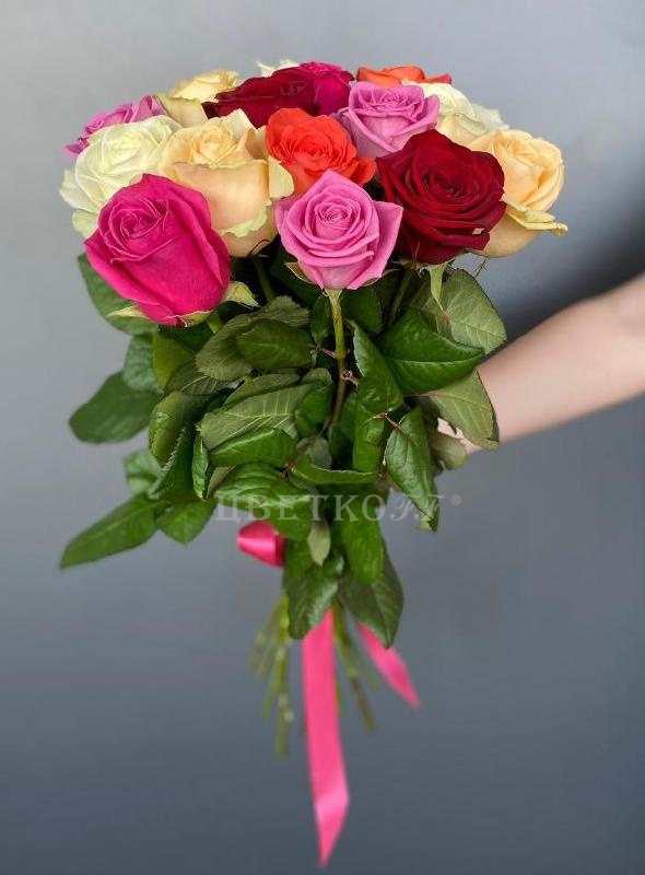 Роза Россия Микс 15 - Цветочный салон ЦветкоFF Тюмень