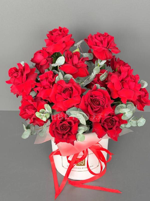 Композиция французких роз 19 шт из цветов