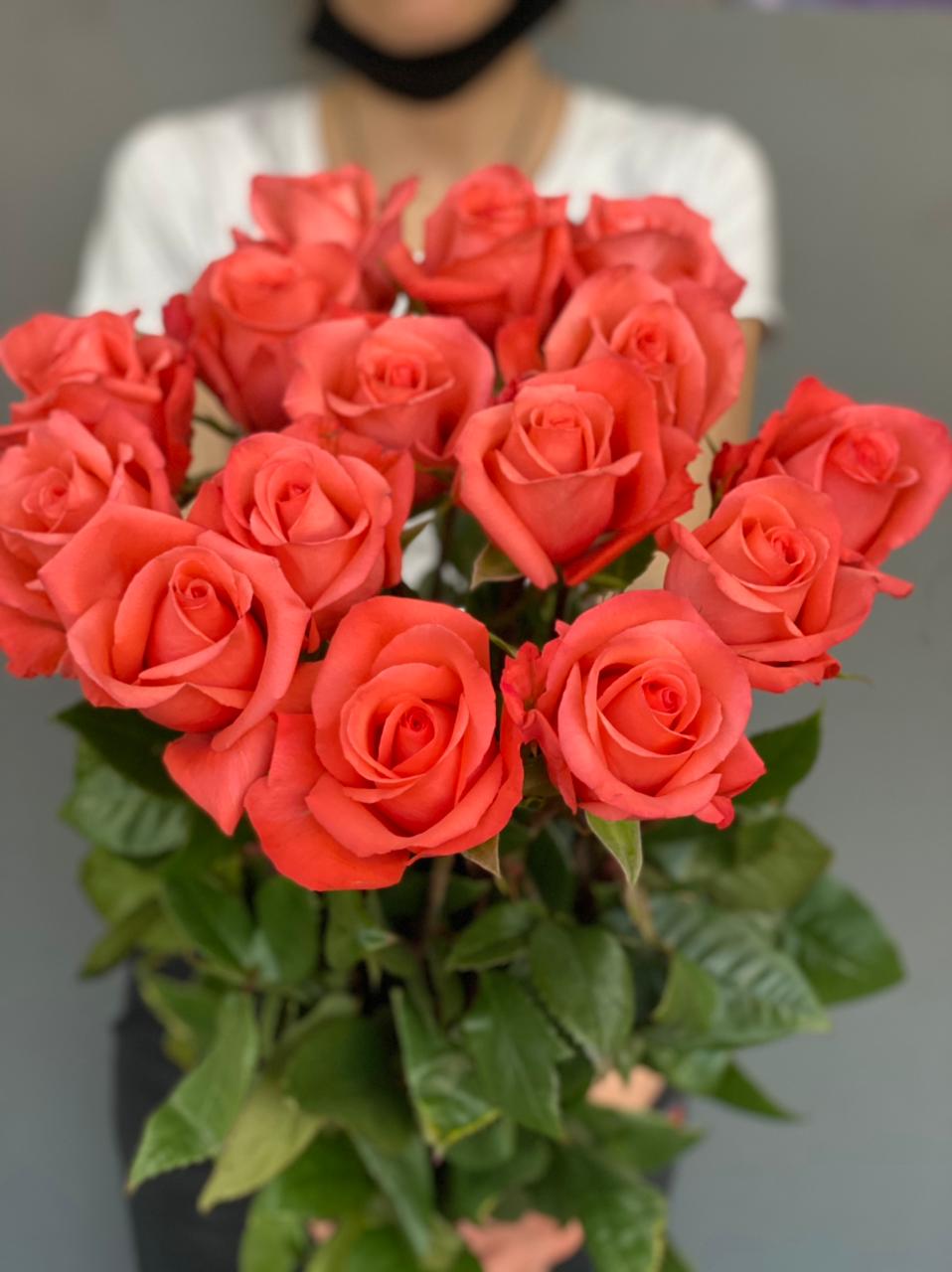 Роза Эквадор 80 - Цветочный салон ЦветкоFF Тюмень