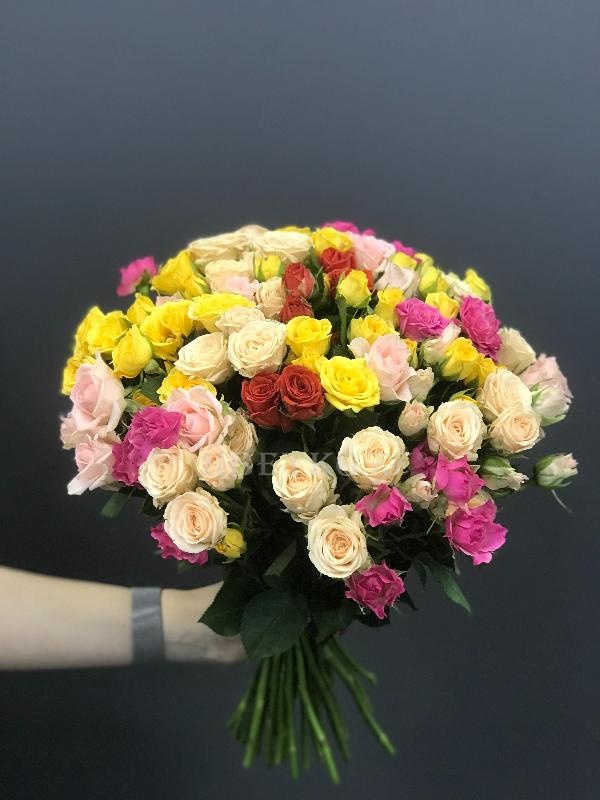 Роза кустовая 50 см - Цветочный салон ЦветкоFF Тюмень