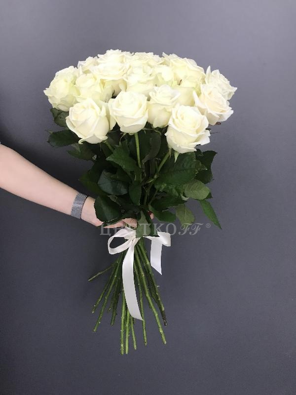 Букет "25 белых роз" - Цветочный салон ЦветкоFF Тюмень